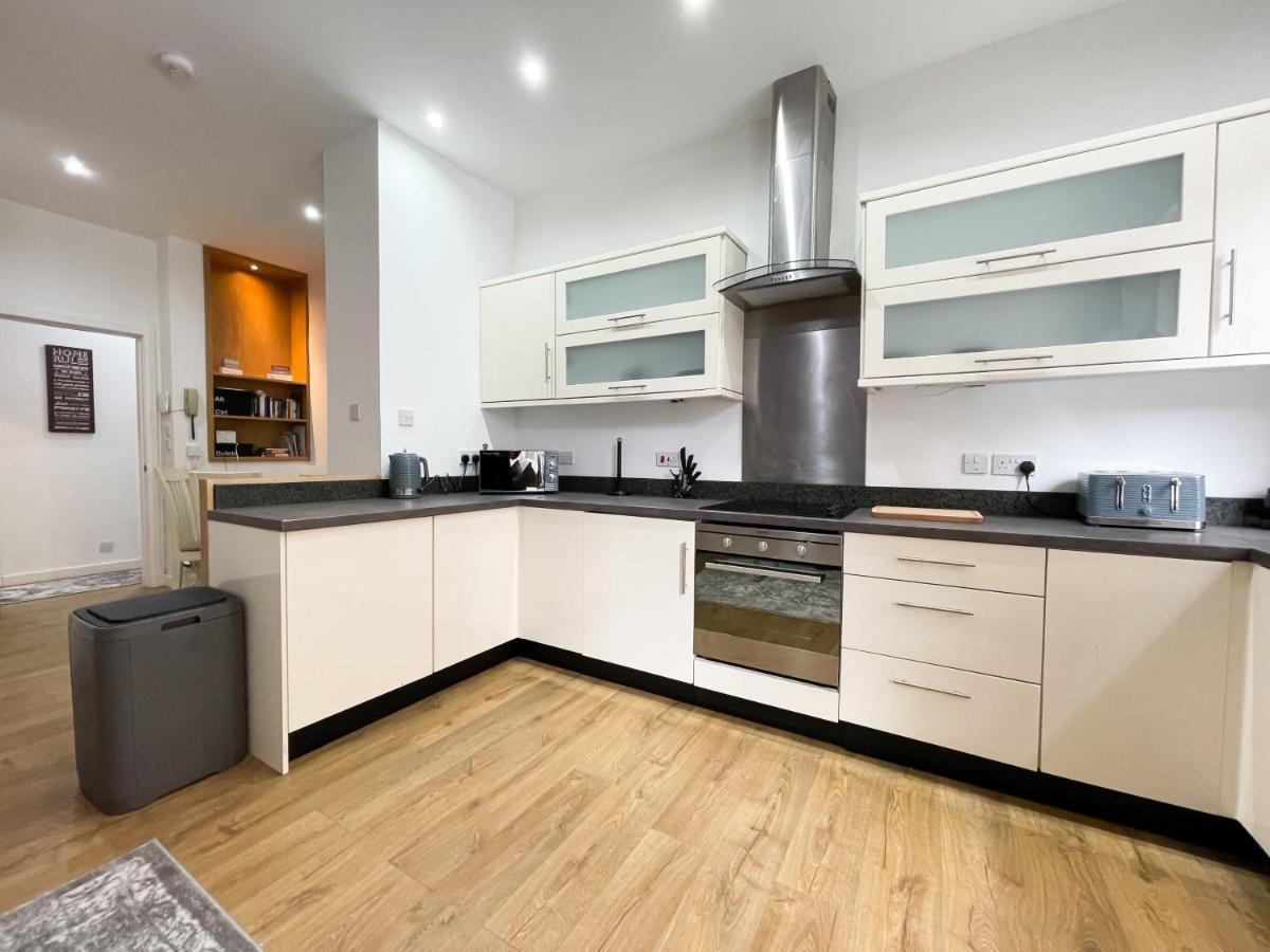 Exquisite 2Br Flat Near Central Train Station 글라스고 외부 사진